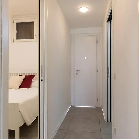 Apartment Il Professore Lakefront Manerba del Garda