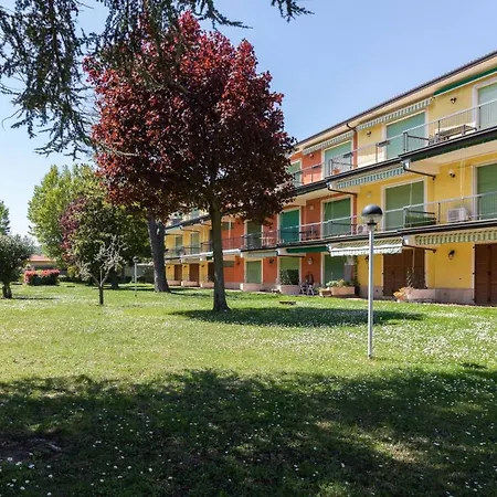 Il Professore Lakefront Apartment Manerba del Garda